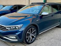 Usata VW Passat Alltrack 240 CV (176 kW) 2020 Blu Station wagon