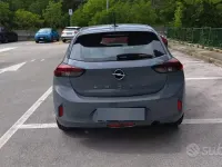 Usata Opel Corsa GS Line 75 CV (55 kW) 2024 Grigio Utilitaria