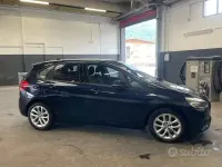 Usata BMW 218 150 CV (110 kW) 2016 Bluazzurro Station wagon