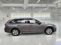 Usata Skoda Octavia Executive 149 CV (109 kW) 2023 Grigio Station wagon