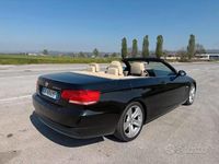 Begagnad BMW 330 Cabriolet 231 HK (169 kW) 2008 Svart Cab