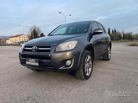 Usata Toyota RAV4 Executive 150 CV (110 kW) 2010 Grigio SUV