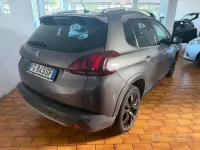 Usata Peugeot 2008 99 CV (72 kW) 2017 Marrone SUV