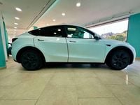 Usata Tesla Model Y 152 kW (208 CV) 2025 Bianco SUV