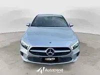 Gebraucht Mercedes A180 Business 116 PS (85 kW) 2021 Silber Kleinwagen