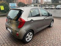 Usata Kia Picanto Style 69 CV (50 kW) 2012 Grigio Utilitaria