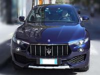Usata Maserati Levante 250 CV (183 kW) 2017 Blu/azzurro SUV
