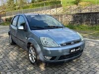Usata Ford Fiesta Ghia 68 CV (50 kW) 2005 Blu Utilitaria