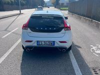 usata Volvo V40 2.0 d3 R-design Momentum geartronic