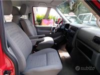 Usata VW Multivan 2001 Rosso Furgone