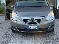 Usata Opel Meriva Cosmo 120 CV (88 kW) 2010 Giallo Monovolume