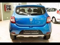 Usata Dacia Sandero Prestige 90 CV (66 kW) 2015 Blu/azzurro Utilitaria
