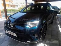 Usata Toyota RAV4 142 CV (104 kW) 2017 Verde SUV