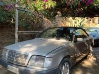 Usata Mercedes E200 136 CV (100 kW) 1994 Grigio Cabrio