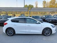 Usata Ford Focus ST-Line 120 CV (88 kW) 2018 Bianco Berlina