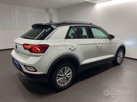 Usata VW T-Roc Life 110 CV (80 kW) 2023 Bianco SUV