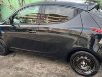 Usata Lancia Ypsilon Gold 69 CV (50 kW) 2015 Nero Utilitaria