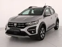 Usata Dacia Sandero Comfort 101 CV (74 kW) 2022 Argento Utilitaria