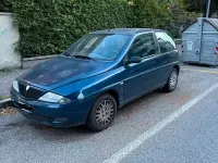 Usata Lancia Ypsilon 60 CV (44 kW) 2003 Bluazzurro Utilitaria