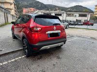 Usata Renault Captur 90 CV (66 kW) 2014 Rosso SUV