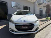 Usata Peugeot 208 Allure 82 CV (60 kW) 2017 Bianco Utilitaria