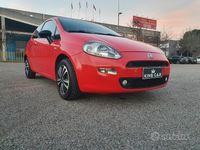 Usata Fiat Punto Street 75 CV (55 kW) 2013 Rosso Berlina