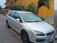 Usata Ford Focus 115 CV (84 kW) 2006 Grigio Station wagon
