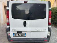 Usata Opel Vivaro 114 CV (83 kW) 2008 Bianco Monovolume