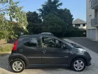 Usata Peugeot 107 68 CV (50 kW) 2007 Nero Utilitaria