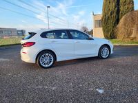Usata BMW 116 Advantage 109 CV (80 kW) 2023 White pastello Utilitaria