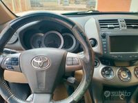 Second-hand Toyota RAV4 177 CP (130 kW) 2010 SUV