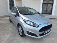 Usata Ford Fiesta Titanium 75 CV (55 kW) 2013 Grigio Utilitaria