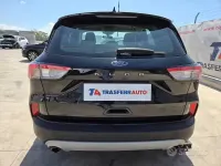 Usata Ford Kuga 120 CV (88 kW) 2022 Nero SUV
