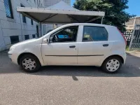 Usata Fiat Punto Active 60 CV (44 kW) 2005 Argento Utilitaria