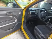 Usata Jeep Avenger 101 CV (74 kW) 2023 Giallo SUV