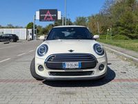 Usata Mini ONE Business 102 CV (75 kW) 2019 Beige Utilitaria