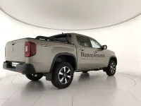 Usata VW Amarok Life 205 CV (150 kW) 2023 Bright beige metallizzato Pick-up