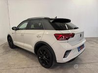 Usata VW T-Roc R-line 150 CV (110 kW) 2023 Grigio SUV