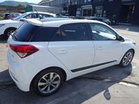 Gebraucht Hyundai i20 GO! 75 PS (55 kW) 2016 Weiß Limousine