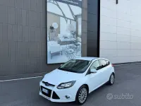 Usata Ford Focus Titanium 125 CV (91 kW) 2011 Bianco Berlina