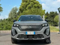 Usata Peugeot 2008 Allure 130 CV (95 kW) 2024 Grigio SUV