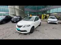 Usata Lancia Ypsilon Gold 69 CV (50 kW) 2022 Argento Utilitaria