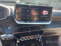 Usata Peugeot 208 101 CV (74 kW) 2025 Rosso Utilitaria