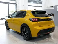 Usata Peugeot 208 GT 101 CV (74 kW) 2022 Giallo Utilitaria