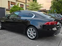 Usata Jaguar XE Portfolio 180 CV (132 kW) 2017 Nero Berlina