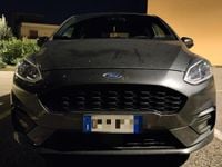 Usado Ford Fiesta ST-Line 95 HP (69 kW) 2020 Cinzento Citadino