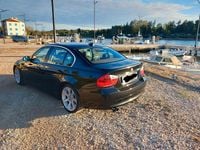 Usata BMW 330 Sport Line 258 CV (189 kW) 2005 Nero Berlina