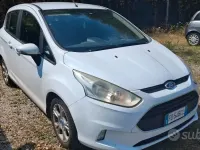 Usata Ford B-MAX Titanium 95 CV (69 kW) 2016 Bianco Monovolume