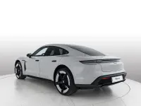 Nuova Porsche Taycan Black Edition 2026 Berlina