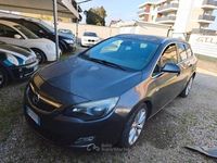 Usata Opel Astra Cosmo 179 CV (131 kW) 2011 Grigio Station wagon
